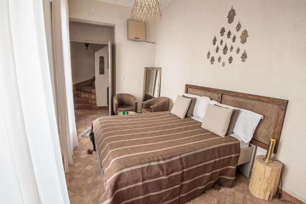 Room image 4